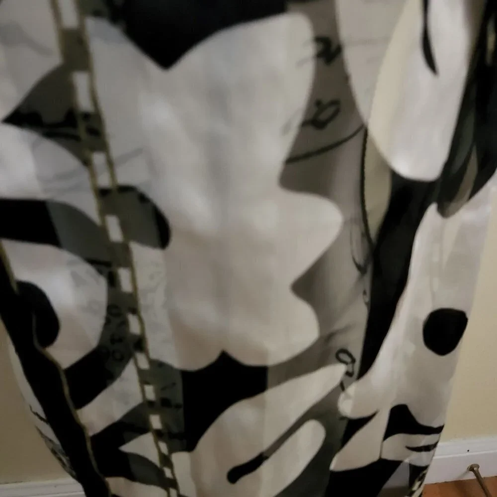 Adrienne Vittadini Stunning Black White Floral Silk Scarf